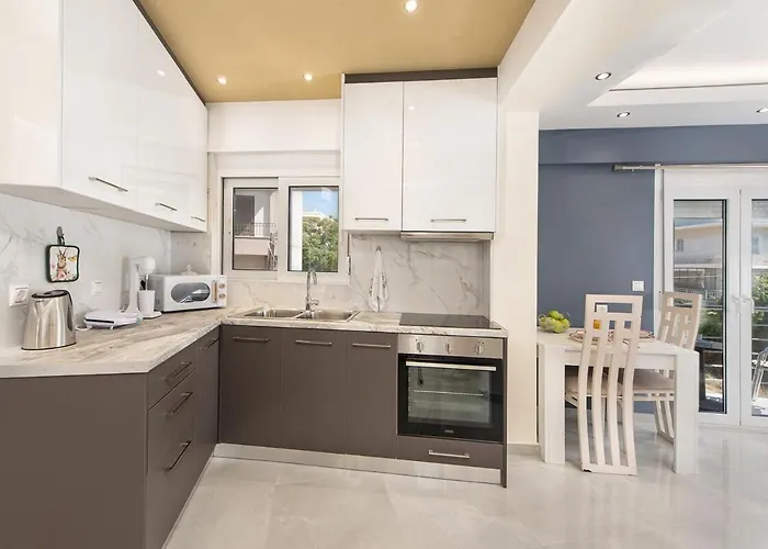 Modern Colorful House 3 Apartman Rhodes City