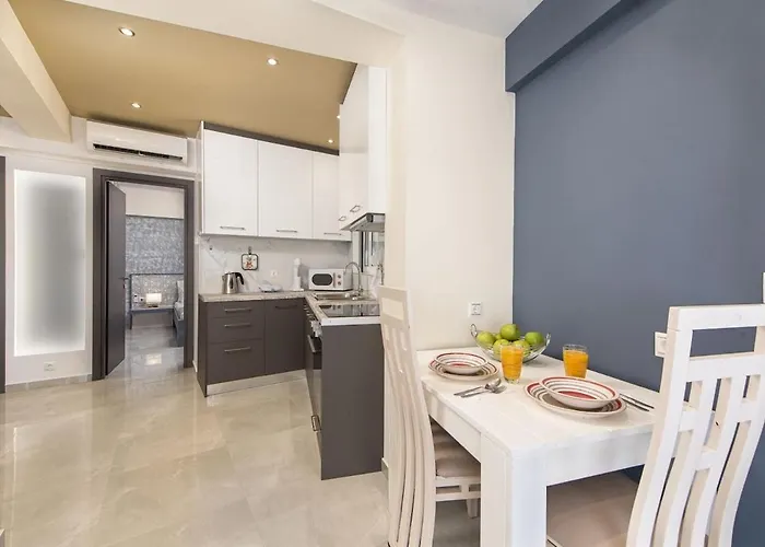 Apartman Modern Colorful House 3 *